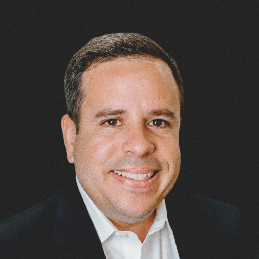 Armando Benitez 9_headshot_SourceLogistics