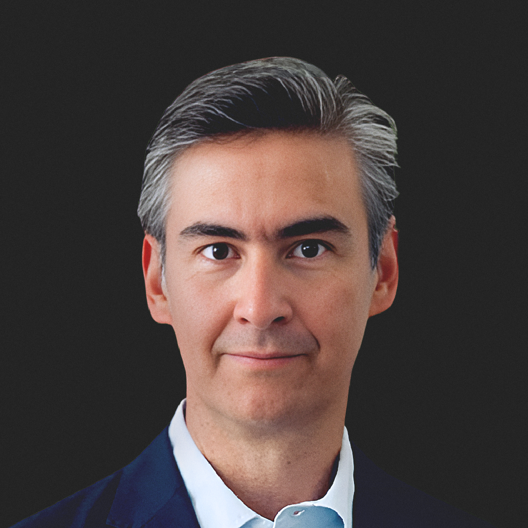 Raul Villarreal 4_headshot_SourceLogistics